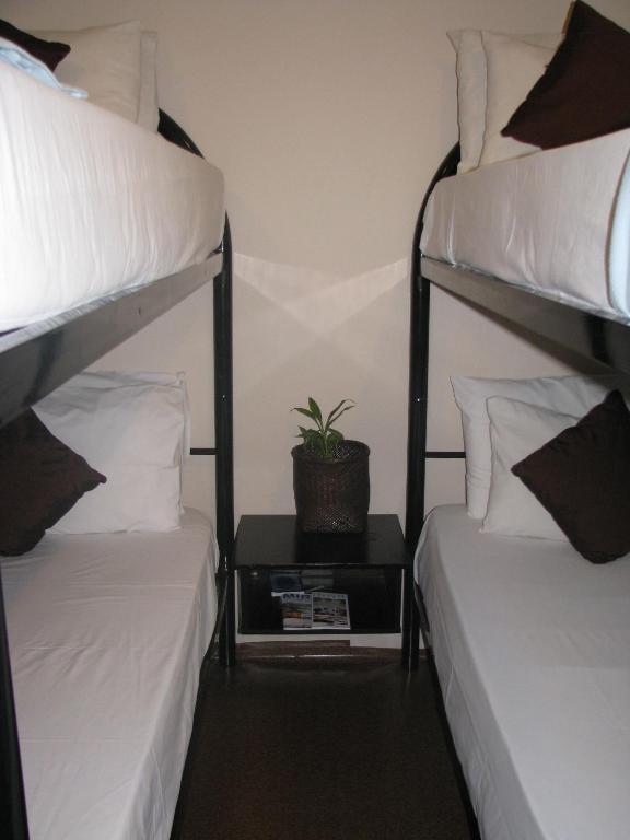 Tune Hotel - Waterfront Kuching Zimmer foto